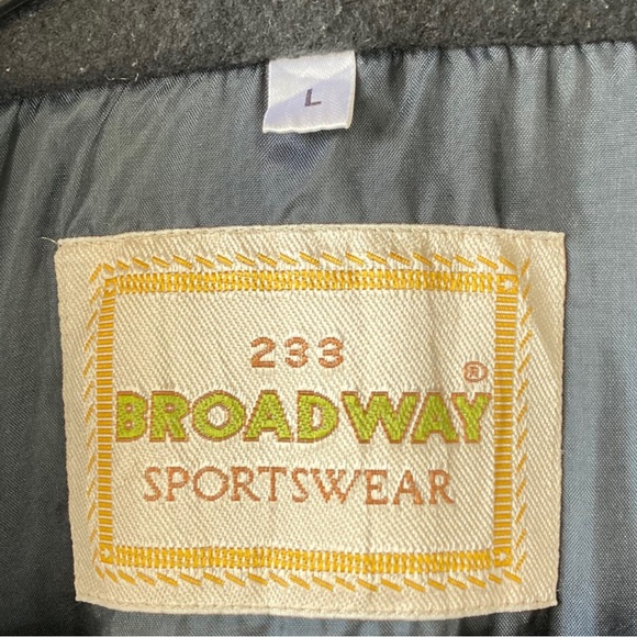 Black Grey Broadway Aztec Patterned Crazy Fleece - Picture 7 of 9